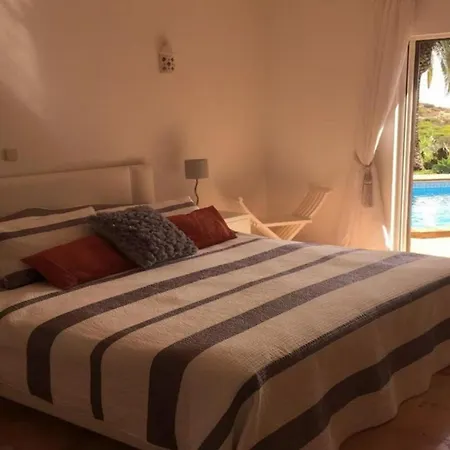 With Pool And Ocean Views Lejlighed Luz